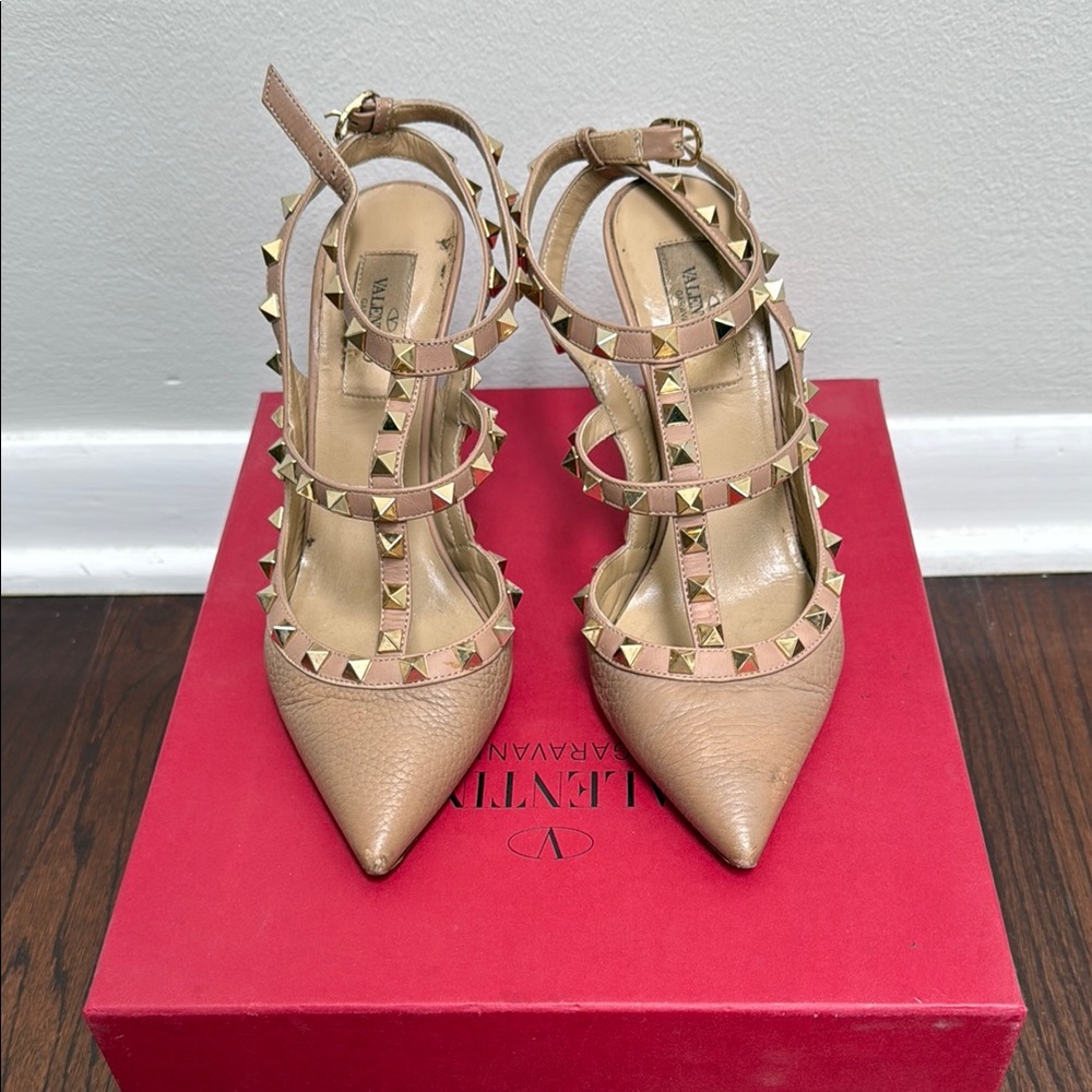 Valentino Women's Tan Rockstud Heels